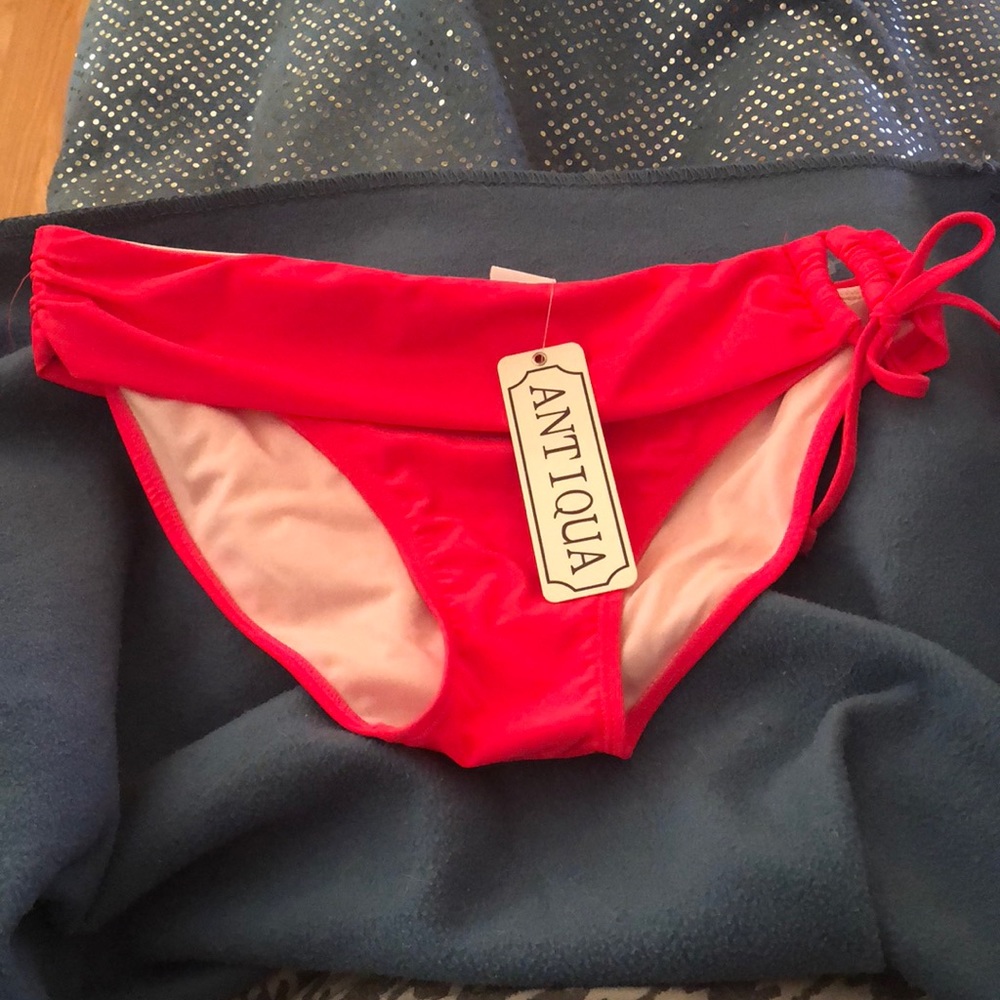 NWT bathing suite bottom